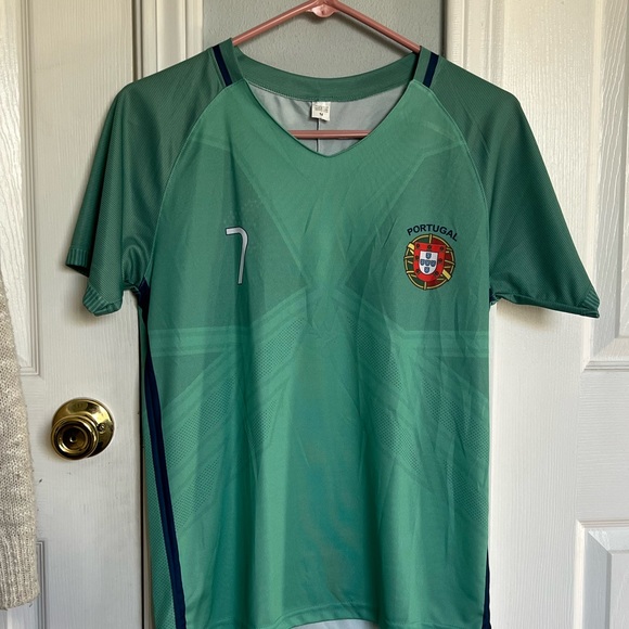 Portugal Ronaldo jersey. Youth 14 - Picture 2 of 4